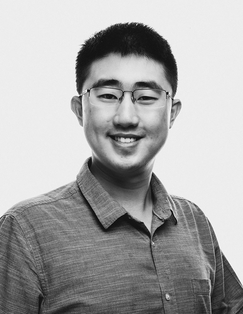 Headshot of Tom Zheng